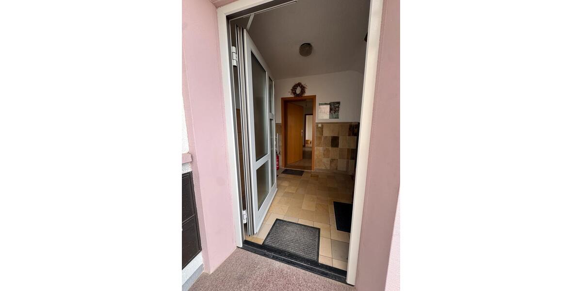 Erdgeschoßwohnung Stuttgart Hedelfingen - 3 Zimmer, 63 m&sup2;, 1.290&euro; | Angebot:25842267