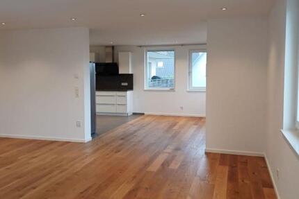 Wohnung Filderstadt - 4.5 Zimmer, 150 m&sup2;, 2.500&euro; | Angebot:25821677