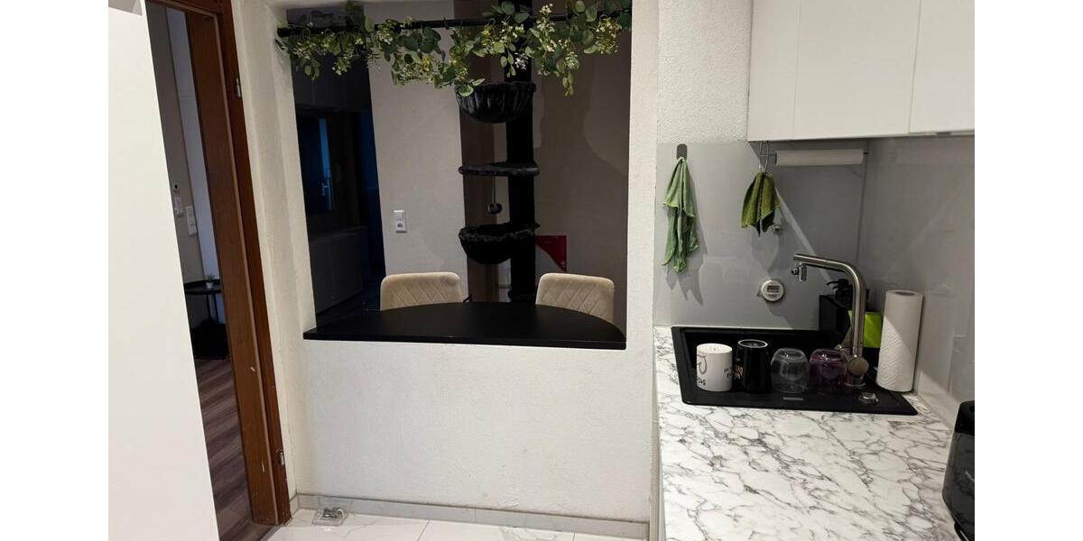 Dachgeschoßwohnung Ludwigsburg Eglosheim - 2.5 Zimmer, 67 m&sup2;, 299.000&euro; | Angebot:25446714