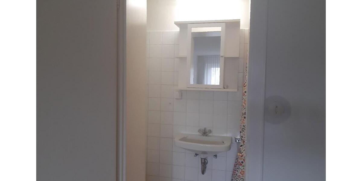 Etagenwohnung Stuttgart Vaihingen - 1 Zimmer, 20 m&sup2;, 350&euro; | Angebot:25977687