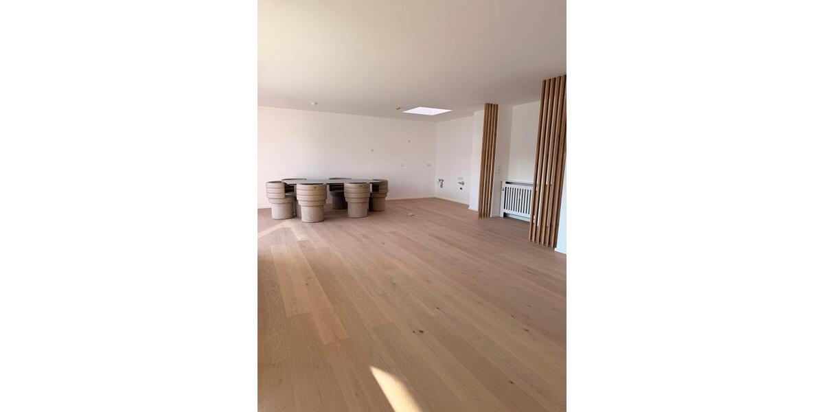 Dachgeschoßwohnung Kornwestheim - 4 Zimmer, 108 m&sup2;, 560.000&euro; | Angebot:26050848