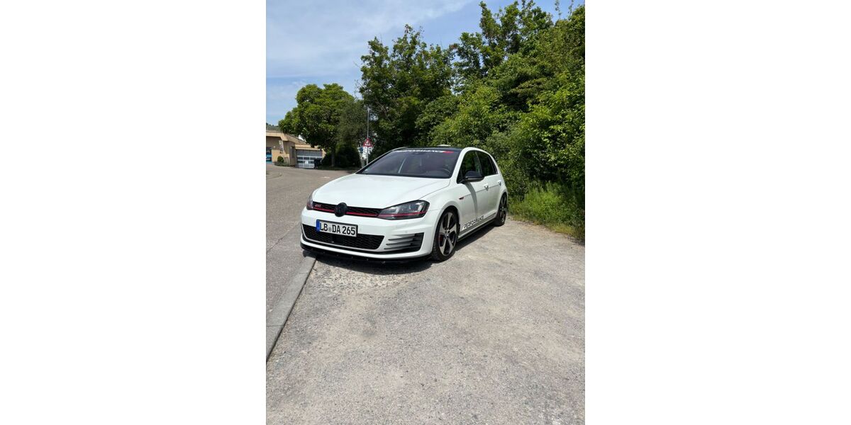 VW Golf 81.100 km 21.500 &euro; Besigheim 74354