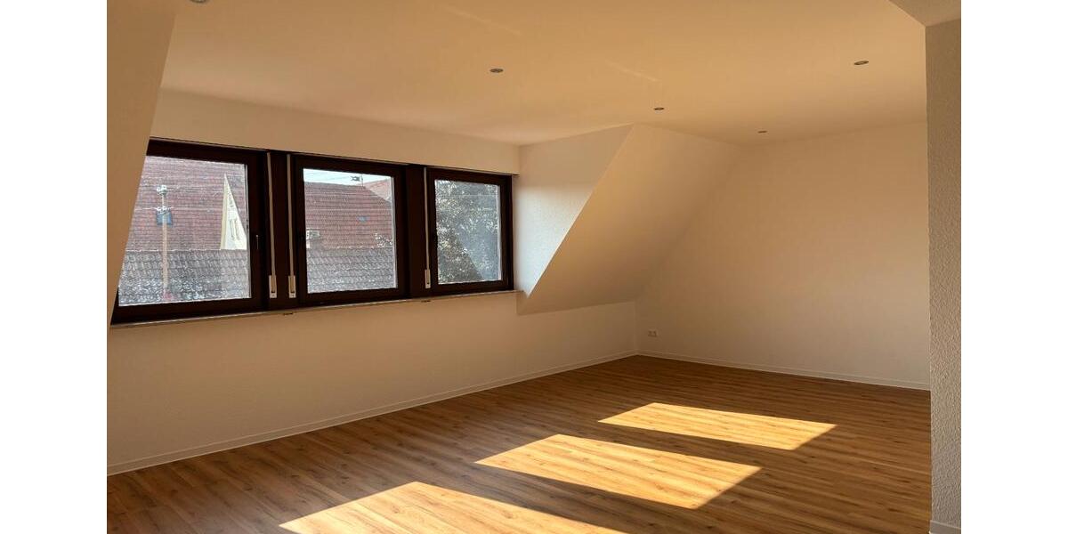 Dachgeschoßwohnung Bönnigheim - 2 Zimmer, 67 m&sup2;, 875&euro; | Angebot:27589370