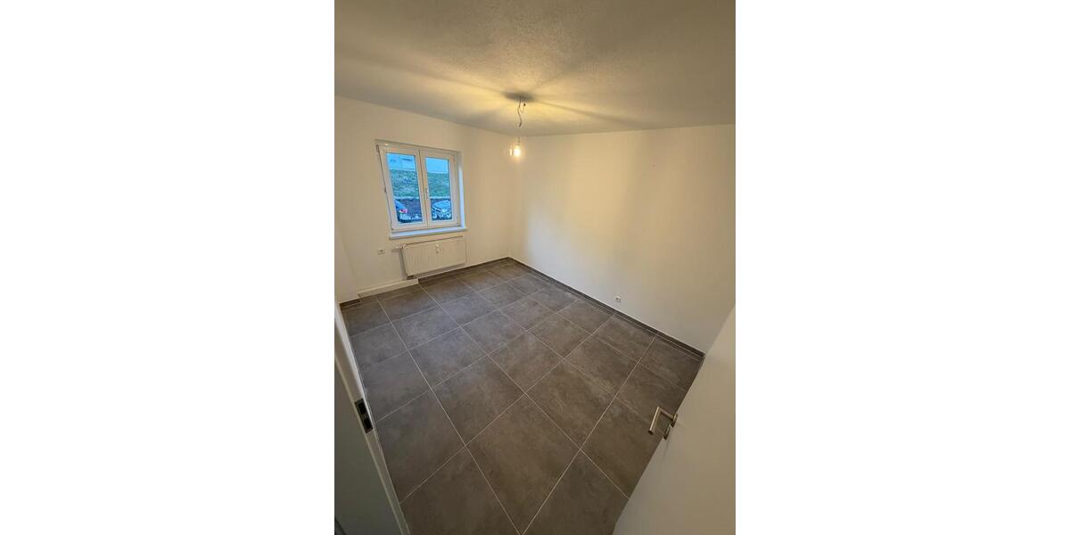 Etagenwohnung Backnang - 3 Zimmer, 65 m&sup2;, 1.300&euro; | Angebot:27569574