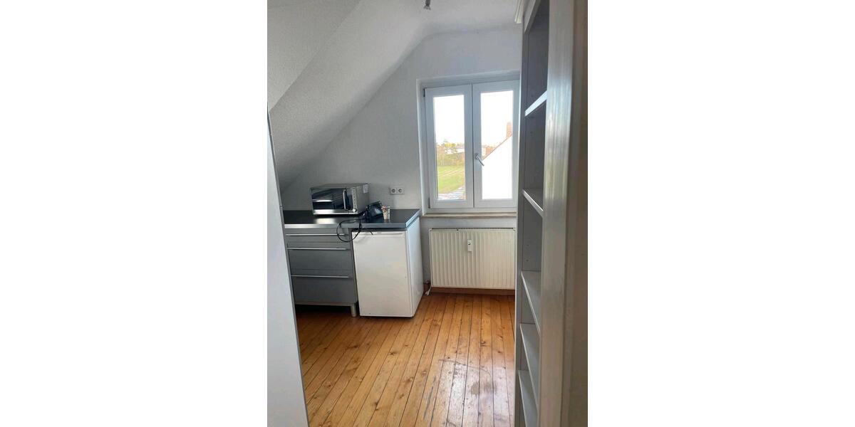 Dachgeschoßwohnung Korntal-Münchingen Münchingen - 2 Zimmer, 16 m&sup2;, 550&euro; | Angebot:25987957