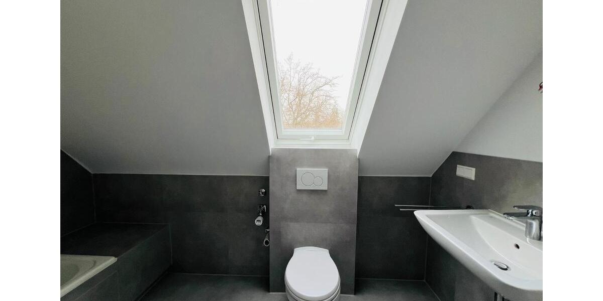 Dachgeschoßwohnung Stuttgart Mühlhausen - 1 Zimmer, 24 m&sup2;, 135.000&euro; | Angebot:27166095
