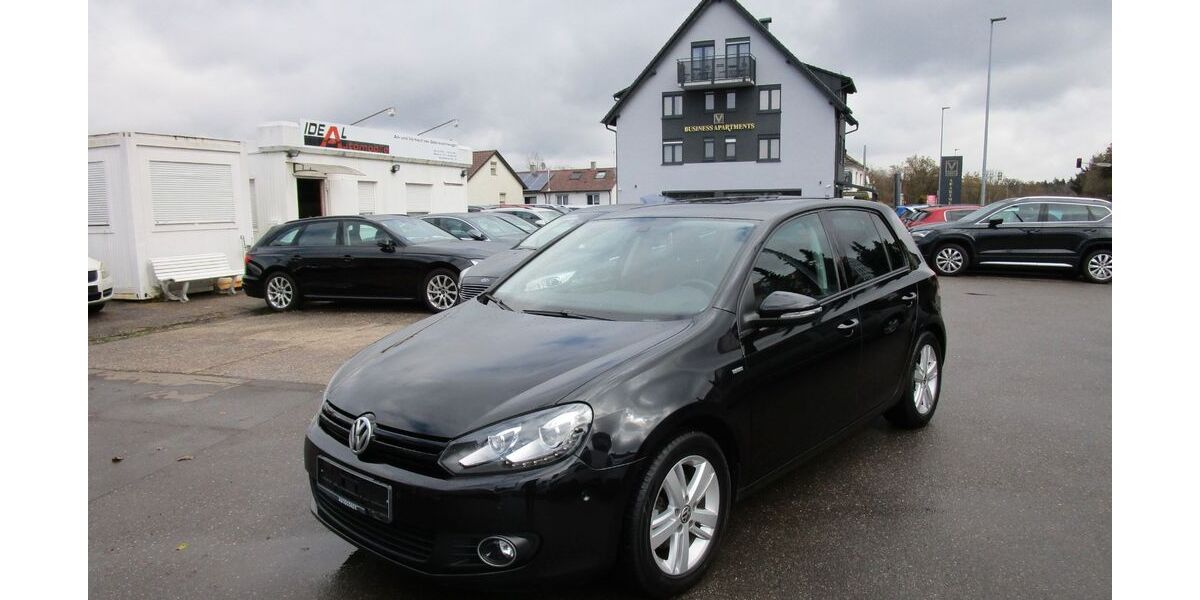 VW Golf 74.000 km 8.990 &euro; Böblingen 71032