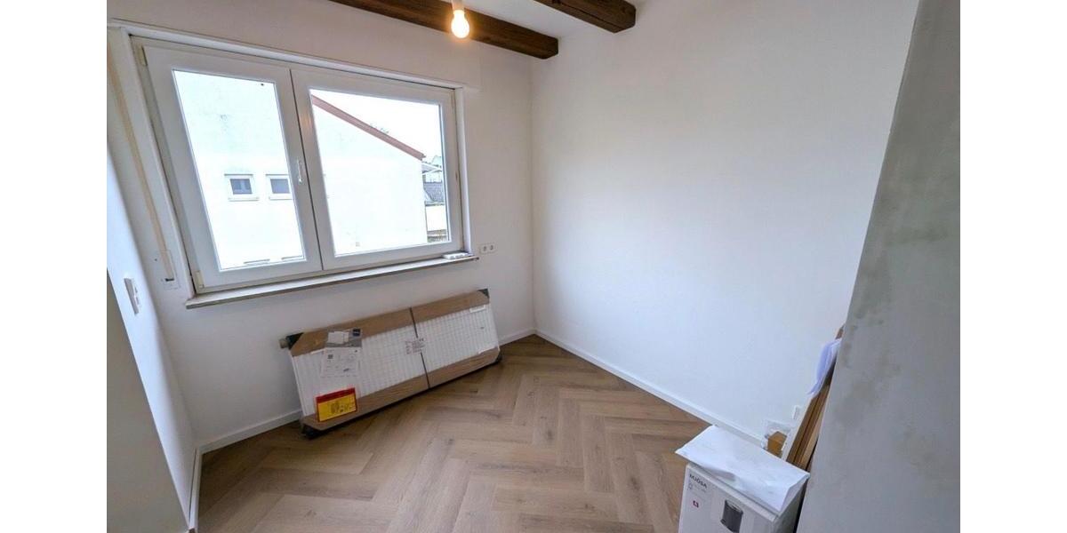 Etagenwohnung Kornwestheim - 3.5 Zimmer, 95 m&sup2;, 1.800&euro; | Angebot:25615120