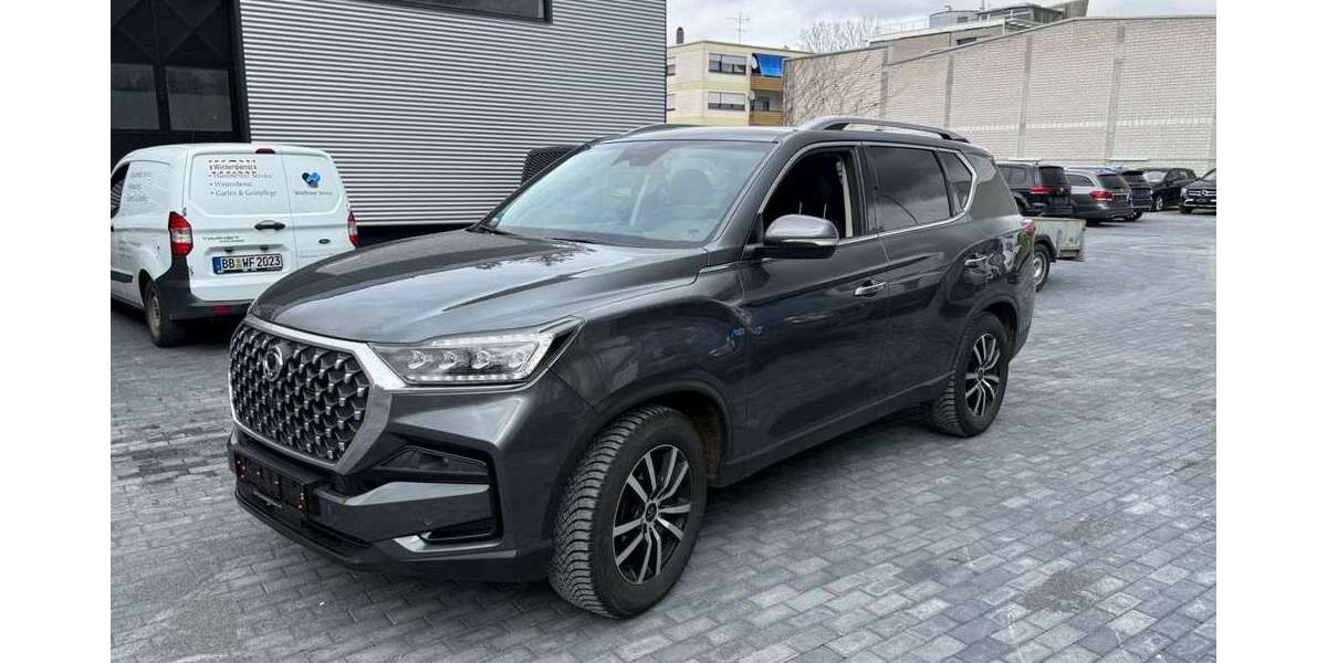 SsangYong Rexton 80.558 km 26.990 &euro; Magstadt 71106