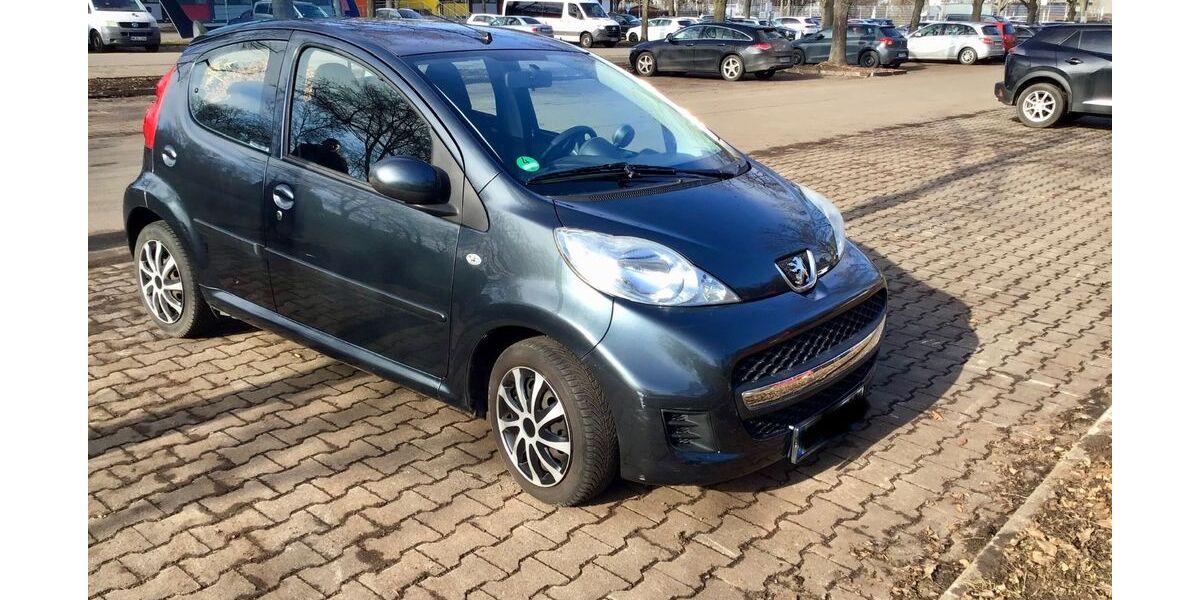 Peugeot 107 70.000 km 2.500 &euro; Fellbach 70734