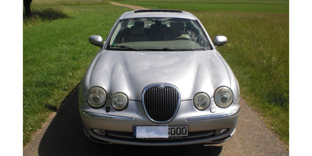 Jaguar S-Type 316.000 km 590 &euro; Stuttgart 70565