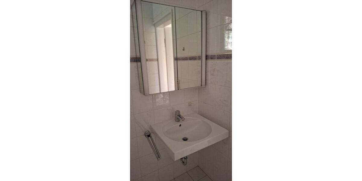Etagenwohnung Heilbronn Horkheim - 4 Zimmer, 105 m&sup2;, 1.200&euro; | Angebot:27601314