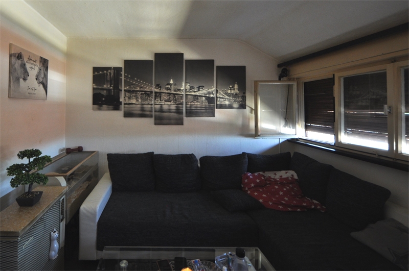 Wohn- und Gewerbeanwesen mit viel Gestaltungspotential in bester Lage - Wohn- & Geschäftshaus Stuttgart Zuffenhausen | Angebot:14404673