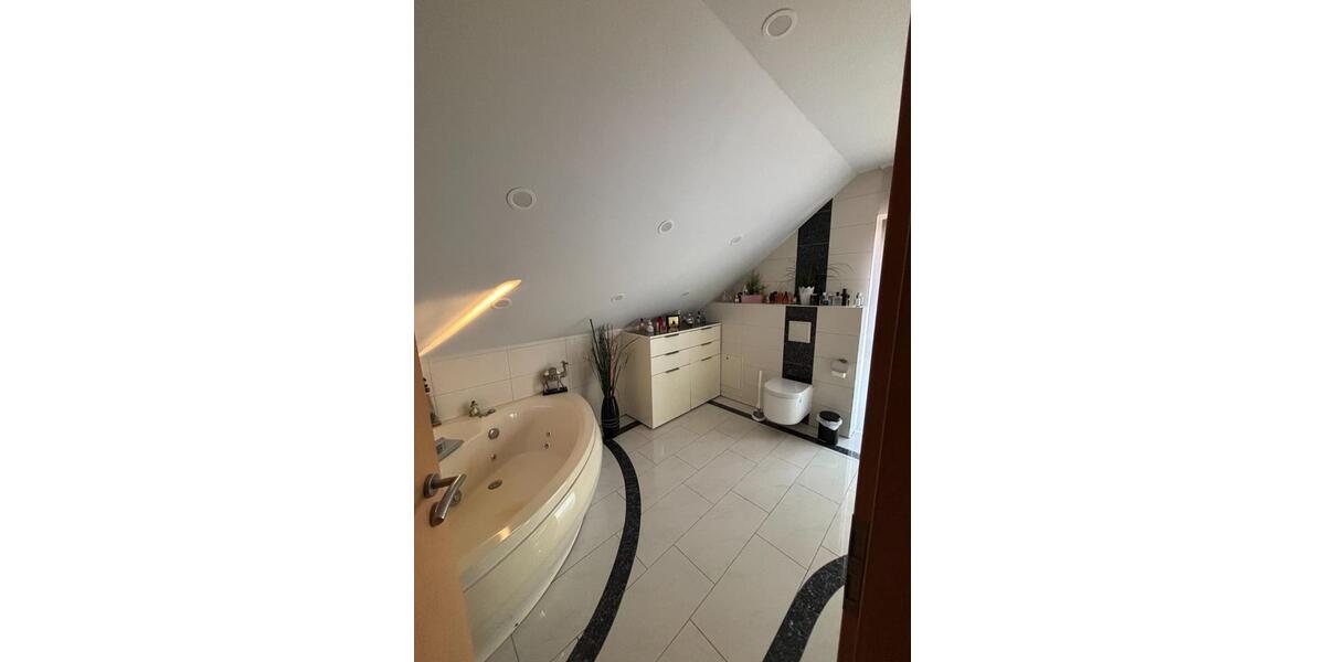 Einfamilienhaus Ötisheim - 5 Zimmer, 140 m&sup2;, 699.999&euro; | Angebot:25354083