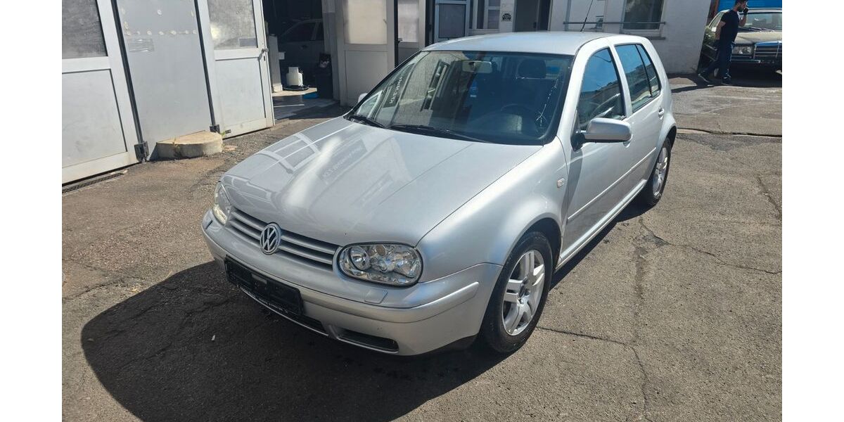VW Golf 187.000 km 3.900 &euro; Möglingen 71696