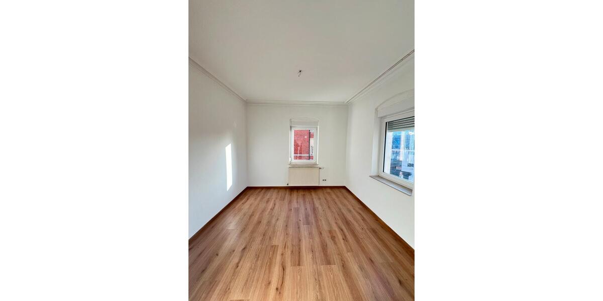 Etagenwohnung Stuttgart Feuerbach - 3 Zimmer, 77 m&sup2;, 1.300&euro; | Angebot:25821682