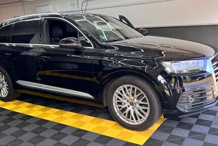 Audi Q7 149.000 km 30.333 &euro; Korb 71404