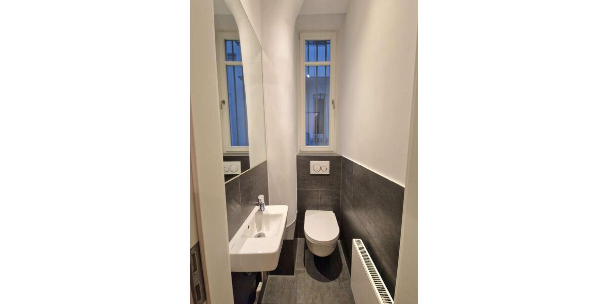 Erdgeschoßwohnung Stuttgart Stuttgart-West - 4 Zimmer, 105 m&sup2;, 2.215&euro; | Angebot:25081870