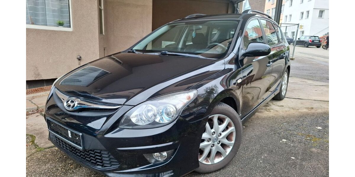 Hyundai i30 132.000 km 4.400 &euro; Stuttgart 70195