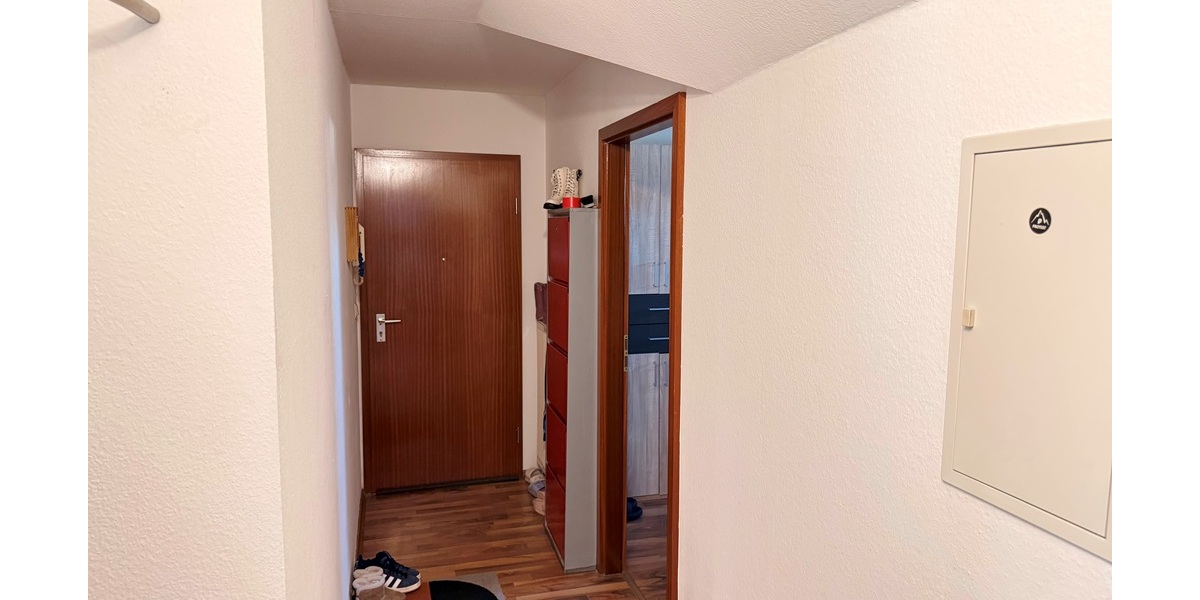 Gut geschnittene 3-Zi.-ETW in Böblingen - Toplage, ruhig und zentrumsnah gelegen - Dachgeschoßwohnung Böblingen Böblingen | Angebot:25852837