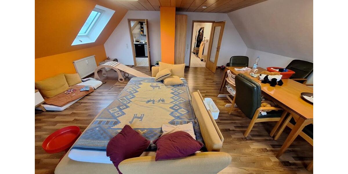 Dachgeschoßwohnung Sulzbach an der Murr - 3.5 Zimmer, 85 m&sup2;, 890&euro; | Angebot:24555172