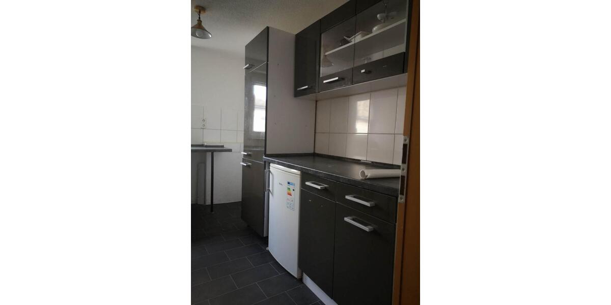 Etagenwohnung Stuttgart Zuffenhausen - 3.5 Zimmer, 90 m&sup2;, 1.090&euro; | Angebot:25860229