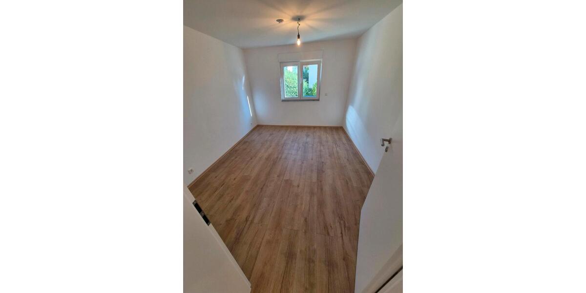 Erdgeschoßwohnung Weil der Stadt - 3 Zimmer, 64 m&sup2;, 1.200&euro; | Angebot:27568110
