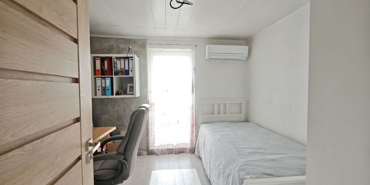 Starke Kapitalanlage - 5-Familienhaus mit Ausbaupotential - Mehrfamilienhaus, Wohnhaus Tiefenbronn | Angebot:24568753