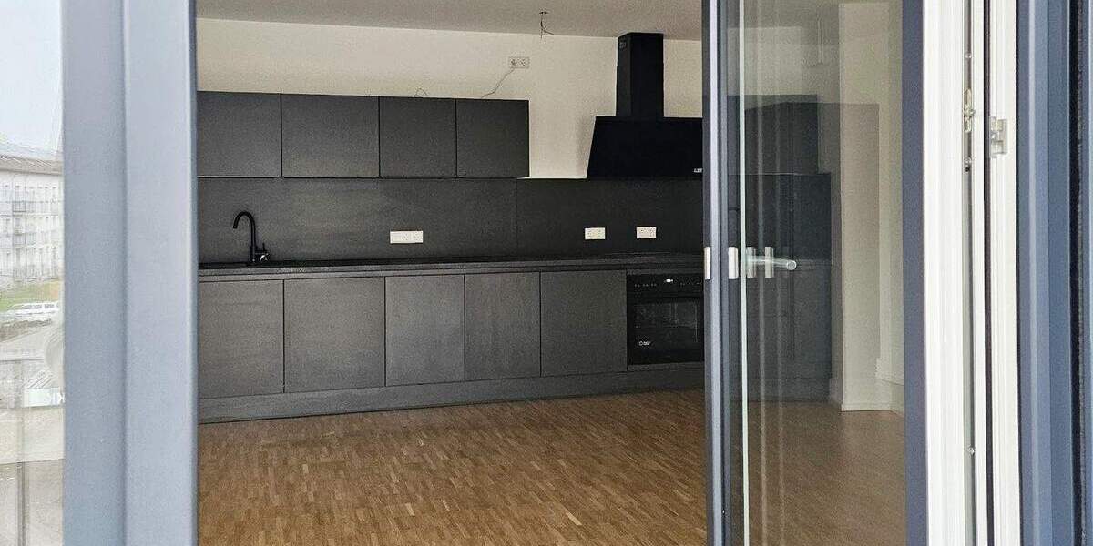 Etagenwohnung Stuttgart Untertürkheim - 3 Zimmer, 90 m&sup2;, 1.490&euro; | Angebot:25665160