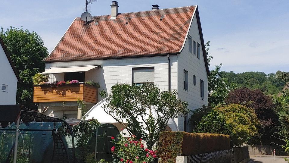 Einfamilienhaus Stuttgart Feuerbach - 9 Zimmer, 195 m&sup2;, 639.000&euro; | Angebot:27117530
