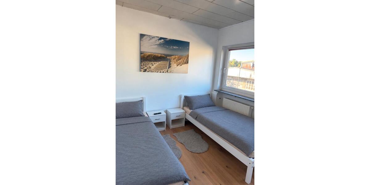 Etagenwohnung Remseck am Neckar - 3 Zimmer, 120 m&sup2;, 50&euro; | Angebot:27565863