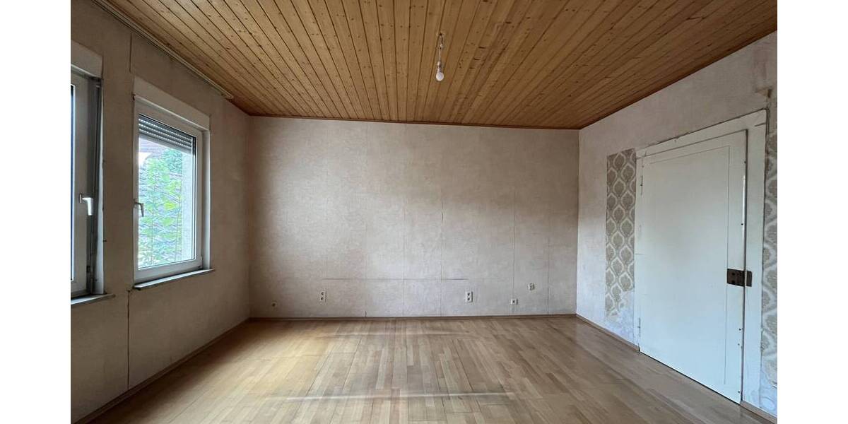 Mehrfamilienhaus, Wohnhaus Stuttgart Zuffenhausen - 1 Zimmer, 235 m&sup2;, 599.000&euro; | Angebot:25677056