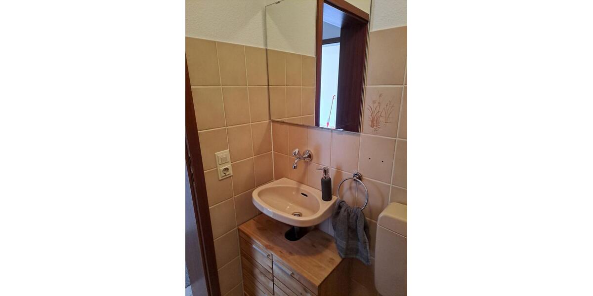 Etagenwohnung Freiberg am Neckar - 3 Zimmer, 95 m&sup2;, 1.150&euro; | Angebot:27544833