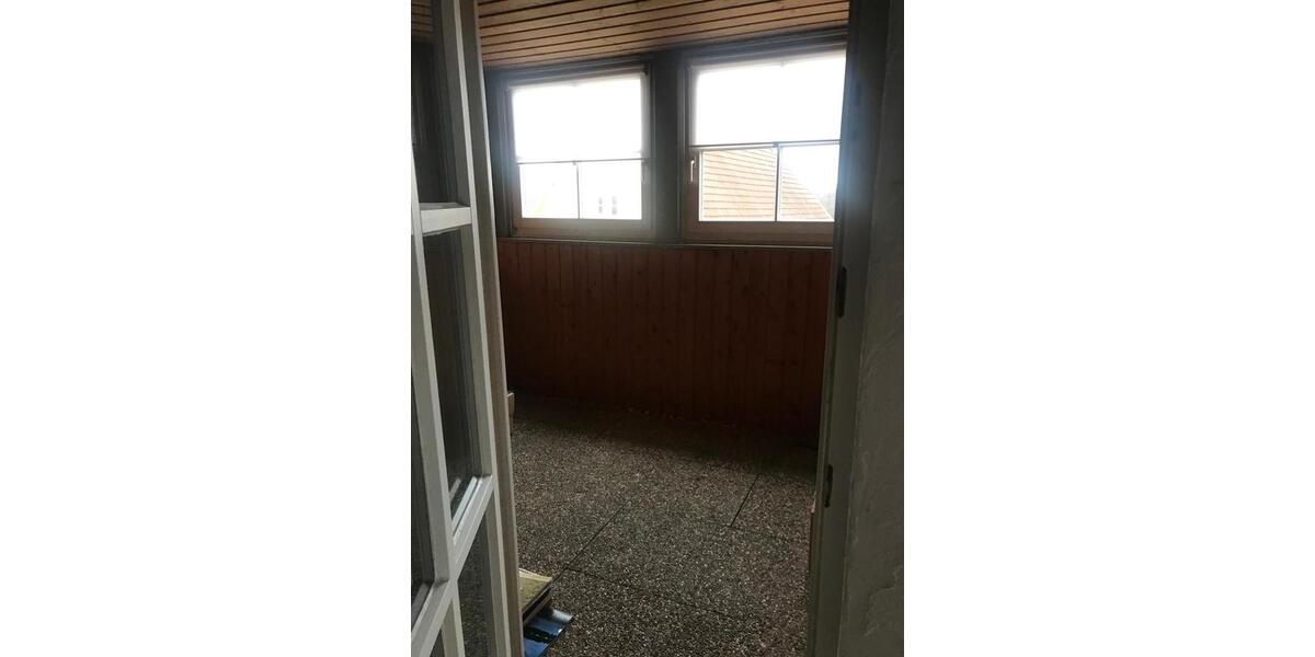 Dachgeschoßwohnung Ludwigsburg Hoheneck - 2.5 Zimmer, 70 m&sup2;, 289.000&euro; | Angebot:25606429