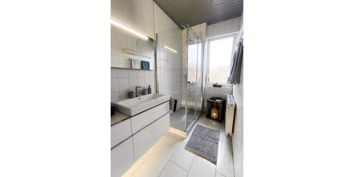 Etagenwohnung Stuttgart Bad Cannstatt - 3 Zimmer, 82 m&sup2;, 340.000&euro; | Angebot:25746472