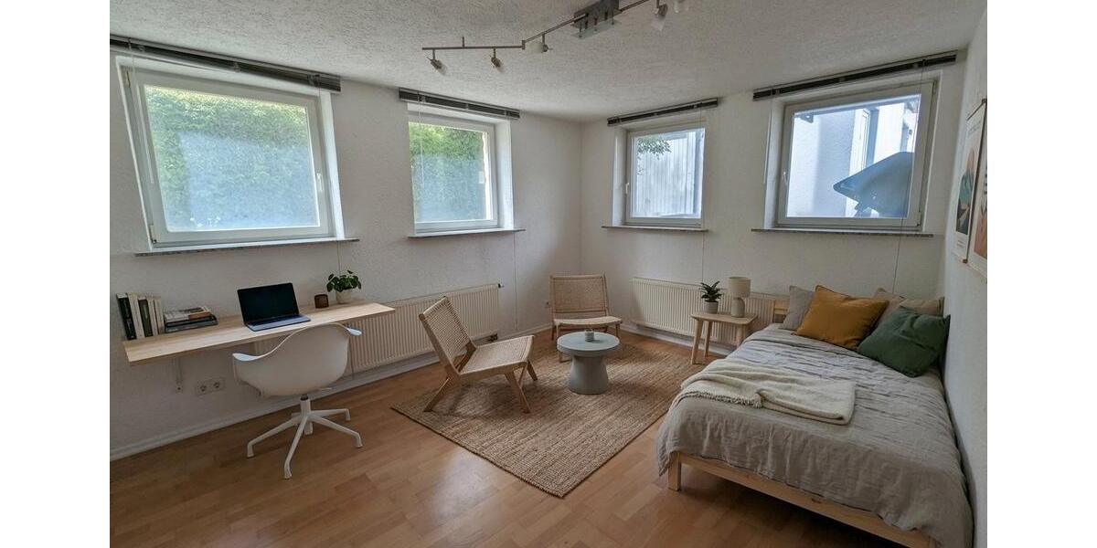 Erdgeschoßwohnung Stuttgart Bad Cannstatt - 3 Zimmer, 92 m&sup2;, 1.695&euro; | Angebot:26444687