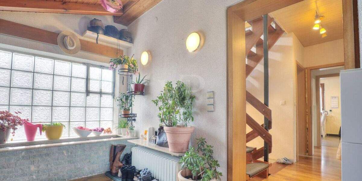 Einfamilienhaus Weinsberg - 4 Zimmer, 90 m&sup2;, 395.000&euro; | Angebot:25775710