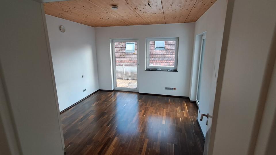 Etagenwohnung Winnenden - 3.5 Zimmer, 102 m&sup2;, 1.480&euro; | Angebot:26574203