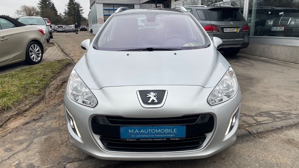 Peugeot 308 156.000 km 2.990 &euro; Marbach am Neckar 71672
