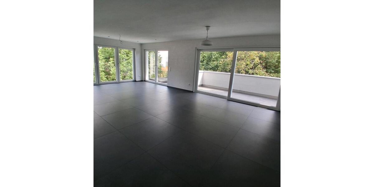 Einfamilienhaus Winnenden - 7 Zimmer, 170 m&sup2;, 2.680&euro; | Angebot:27540324