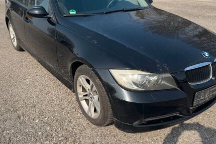 BMW 320 275.896 km 2.450 &euro; Untergruppenbach 74199