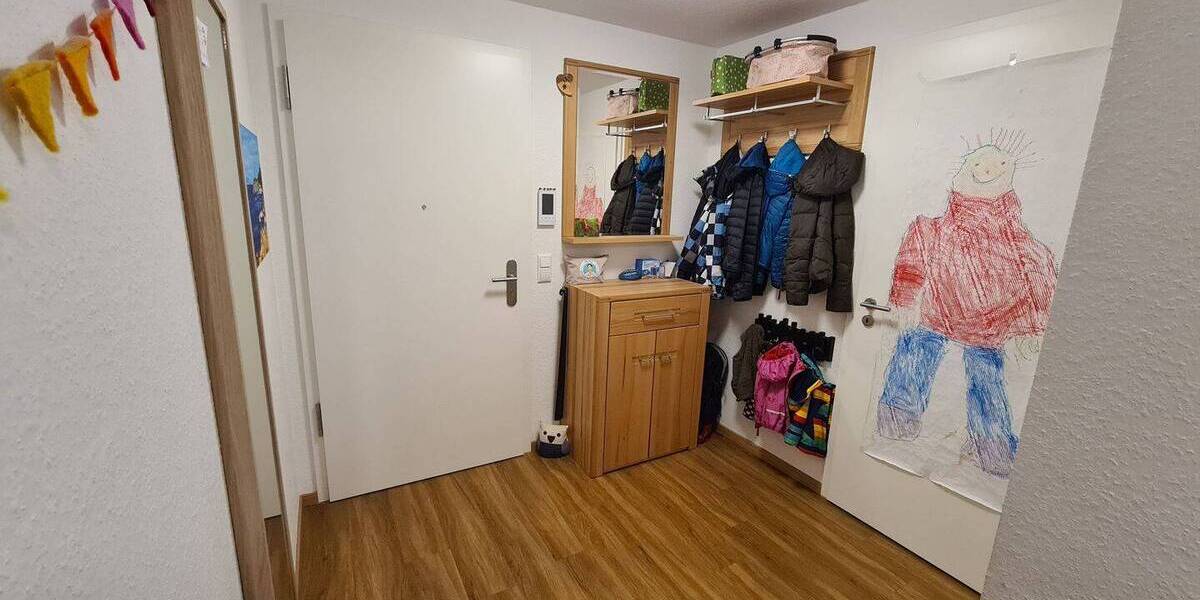 Etagenwohnung Sersheim - 3 Zimmer, 77 m&sup2;, 399.000&euro; | Angebot:25939098