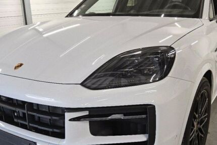 Porsche Cayenne 18.950 km 106.999 &euro; Stuttgart 70499
