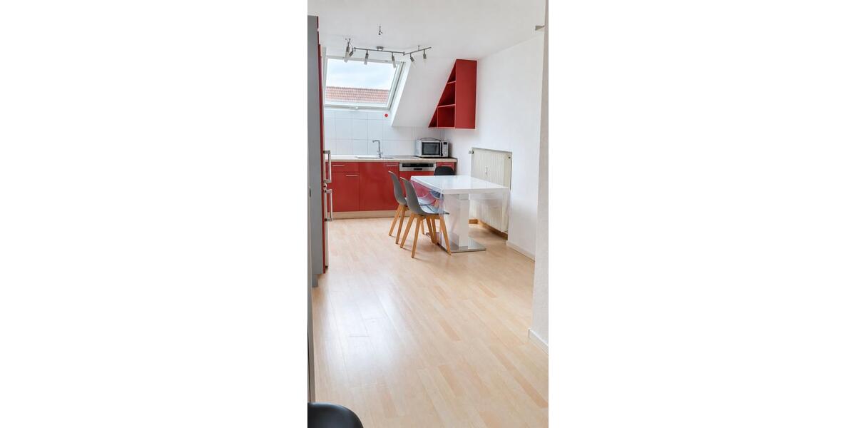 Dachgeschoßwohnung Ludwigsburg Hoheneck - 2 Zimmer, 64 m&sup2;, 830&euro; | Angebot:27584444