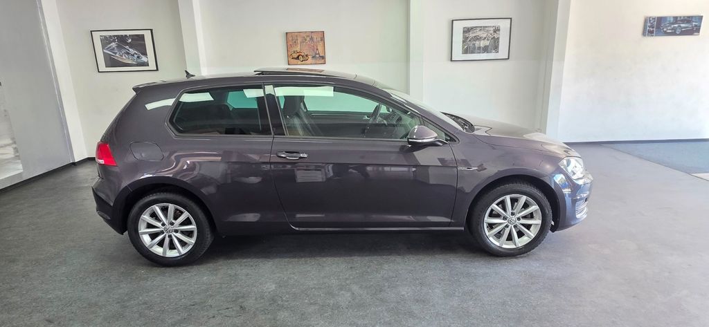 VW Golf 65.000 km 9.990 &euro; Asperg/Ludwigsburg bei Stuttgart 71679