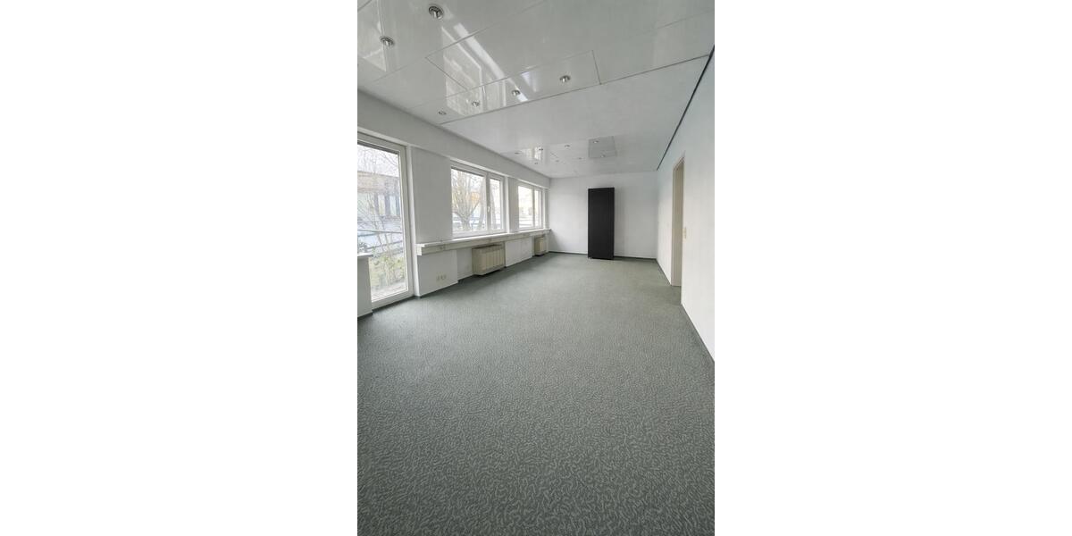 Gewerbeobjekt Sindelfingen - 3.500&euro; | Angebot:25408752