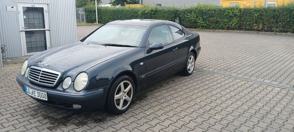 Mercedes-Benz CLK 320 132.595 km 3.800 &euro; Asperg 71679