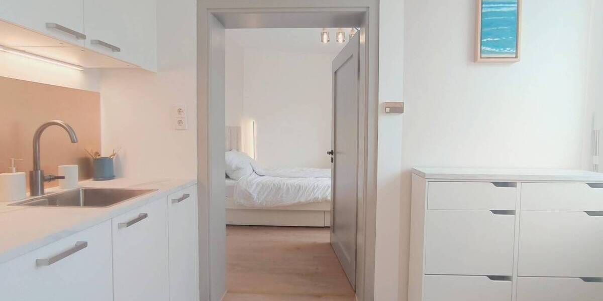 Etagenwohnung Stuttgart Ost - 2 Zimmer, 26 m&sup2;, 1.150&euro; | Angebot:25984610