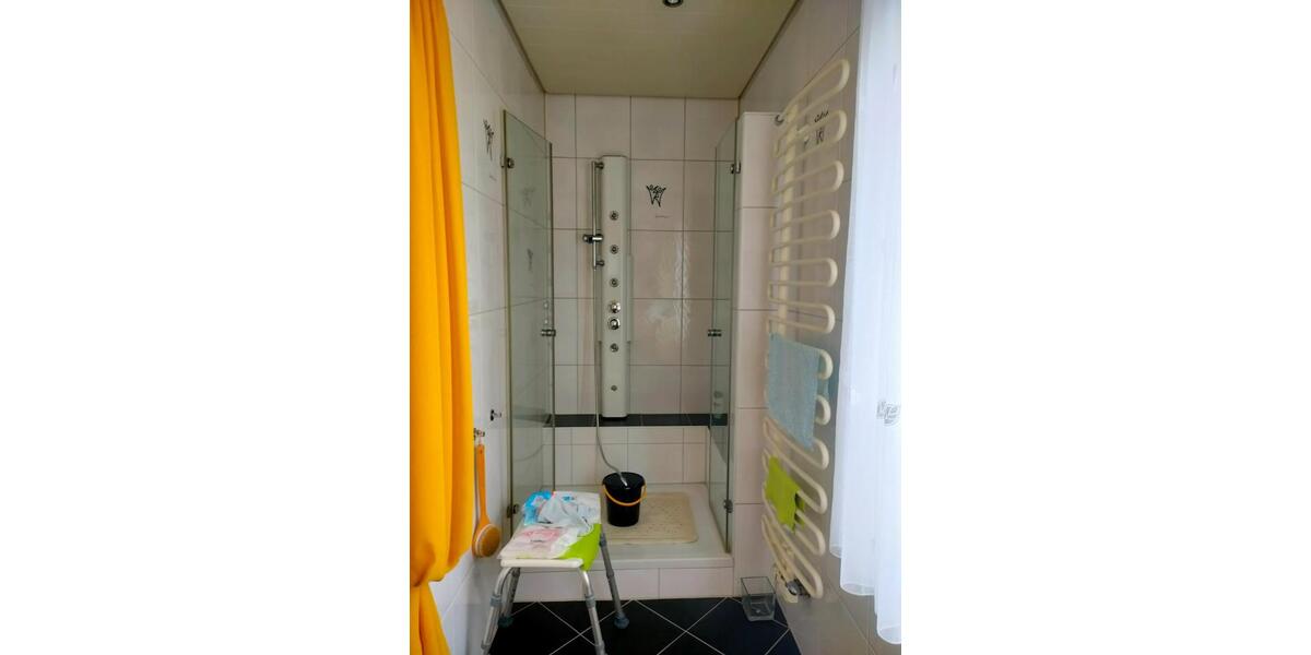 Etagenwohnung Backnang - 4 Zimmer, 100 m&sup2;, 1.250&euro; | Angebot:25165018