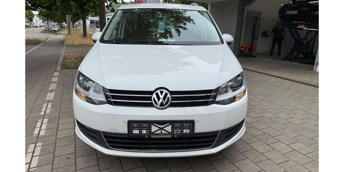 VW Sharan 49.989 km 14.899 &euro; Esslingen am Neckar 73733